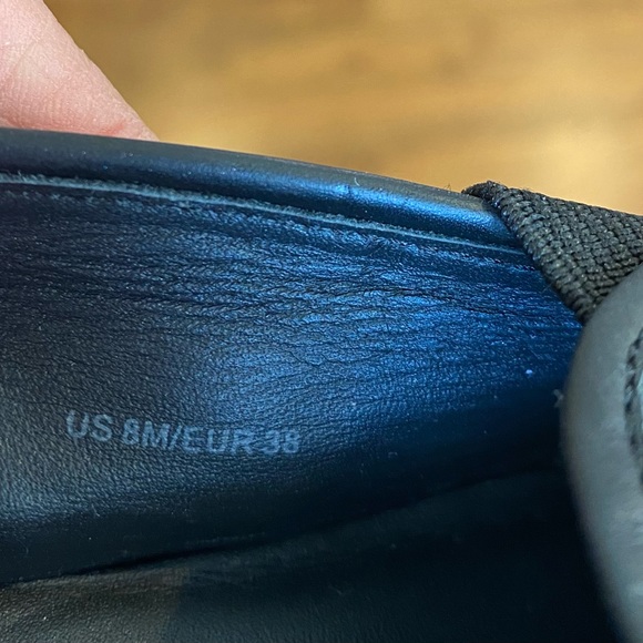 VINCE Blair Slide on Shoes; Black Faux Leather; Good Condition; Size USA 8 - Picture 8 of 13